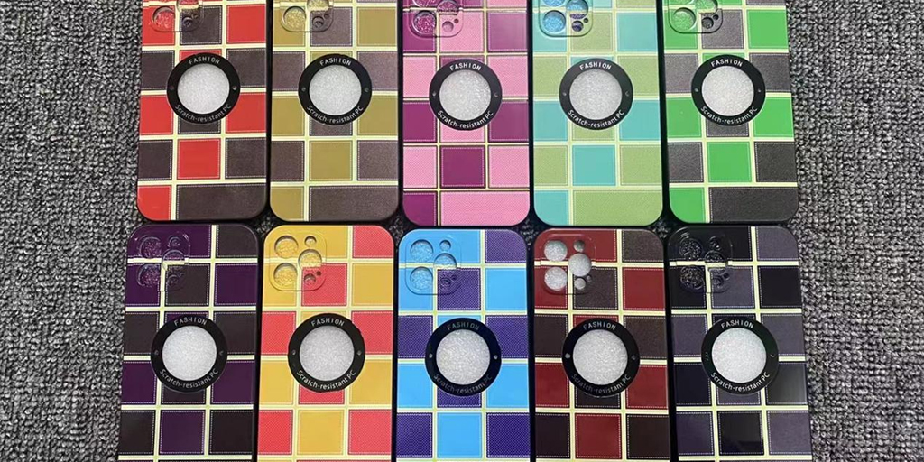 Fordele og ulemper ved en række forskellige materialer Mobiltelefontaske